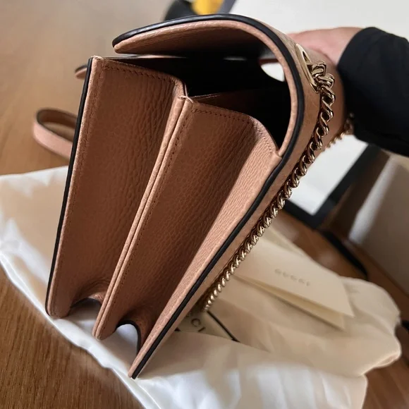 Gucci Interlocking leather handbag - Picture 6 of 7